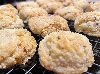 rustic-almond-shortbread-cookies