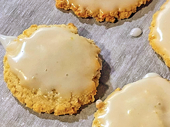 gluten-free-iced-lemon-sugar-cookie